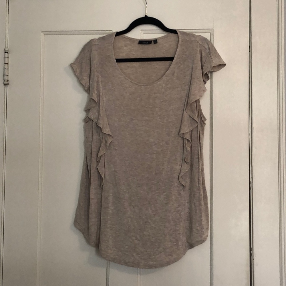 Size extra large cream flutter sleeve shirt